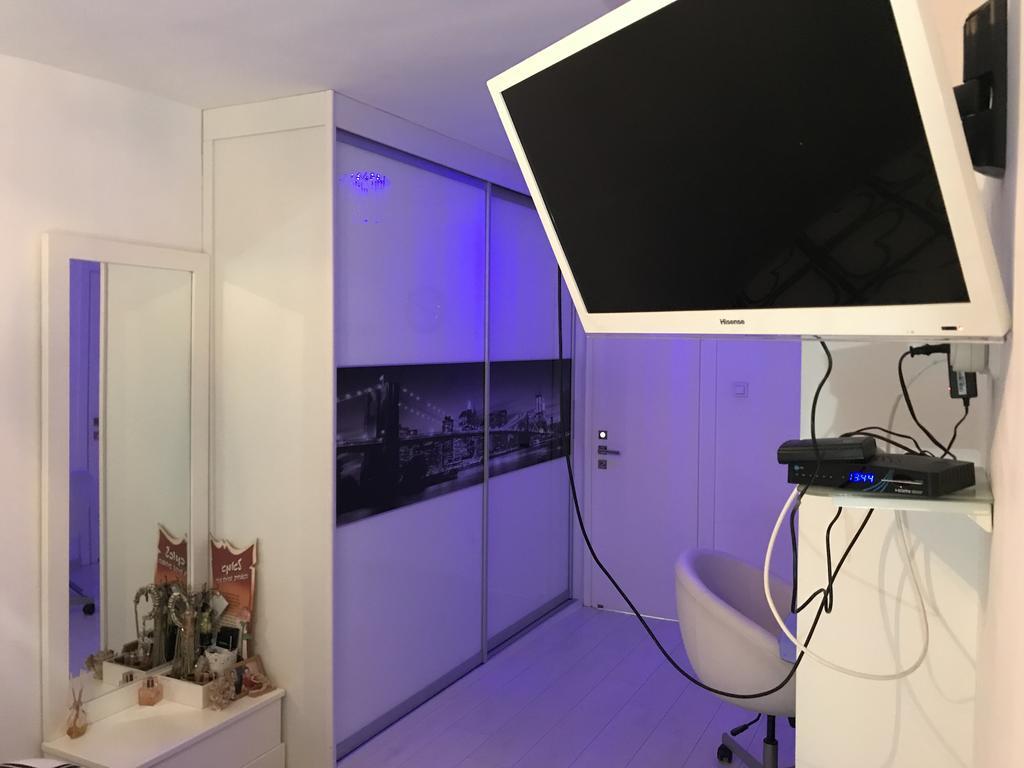 Charming Unit With Pool And Great Amenities Leilighet Rishon LeZion Eksteriør bilde