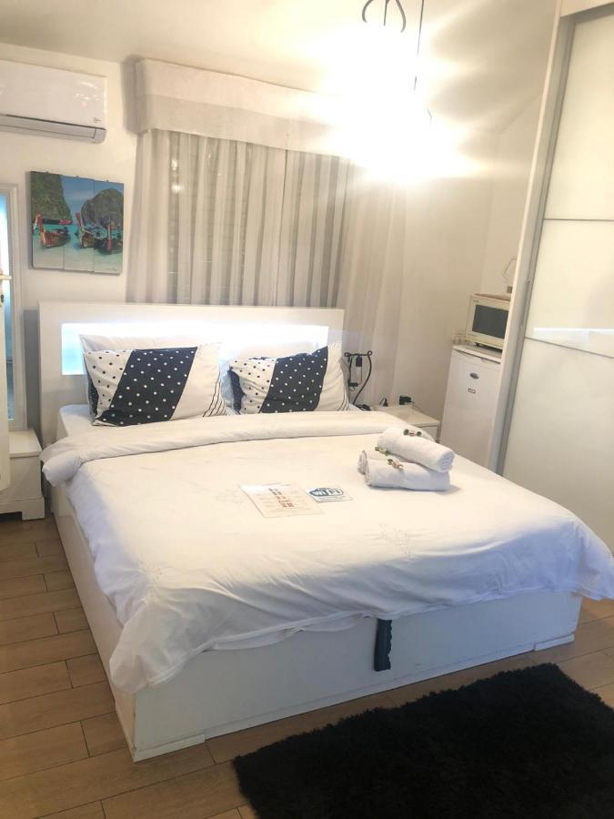 Charming Unit With Pool And Great Amenities Leilighet Rishon LeZion Eksteriør bilde