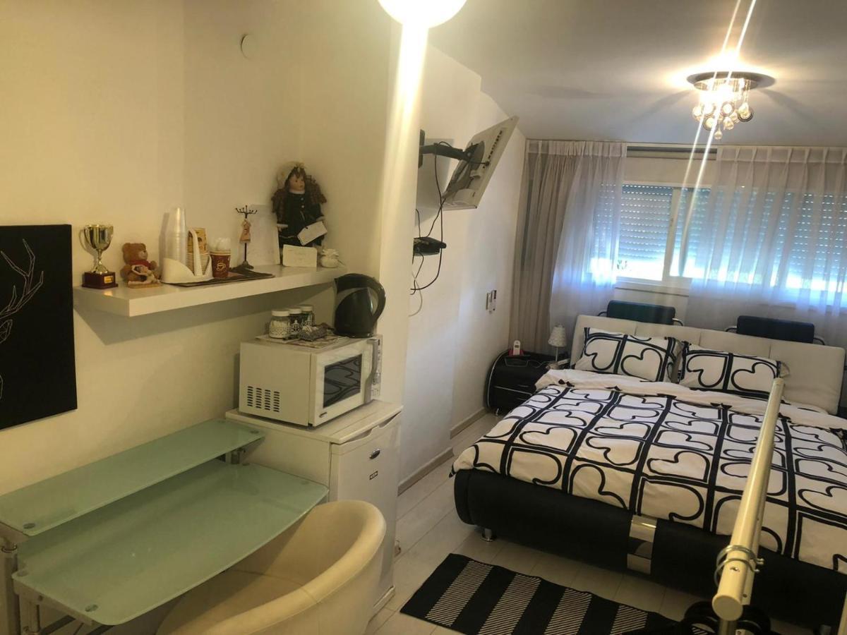 Charming Unit With Pool And Great Amenities Leilighet Rishon LeZion Eksteriør bilde