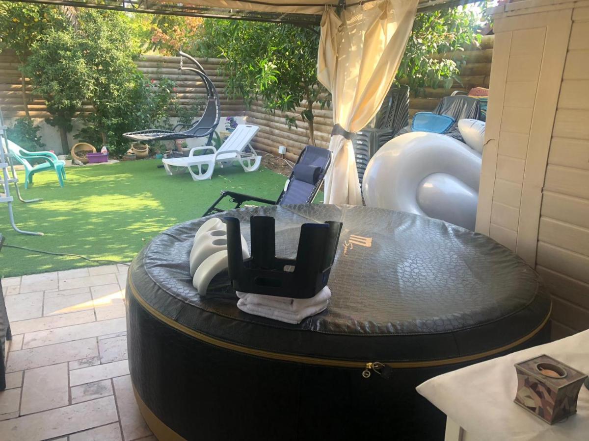 Charming Unit With Pool And Great Amenities Leilighet Rishon LeZion Eksteriør bilde